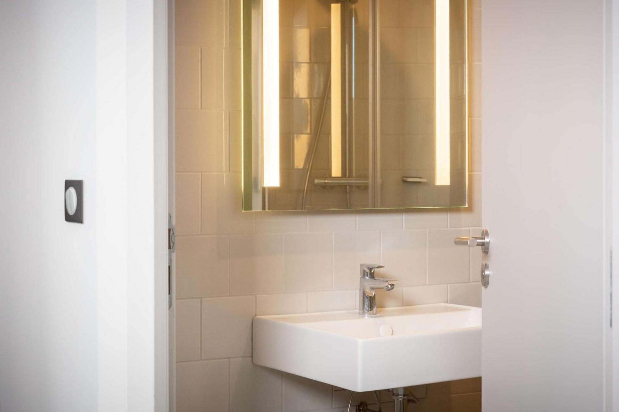 Best Western 11Bauer Paris Saint-Ouen Екстер'єр фото